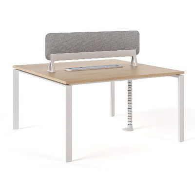 Δύο άτομα διπλό πλευρικό σταθμό εργασίας γραφείο προσωπικού με οθόνη διαχείρισης καλωδίων μοντέρνο στυλ